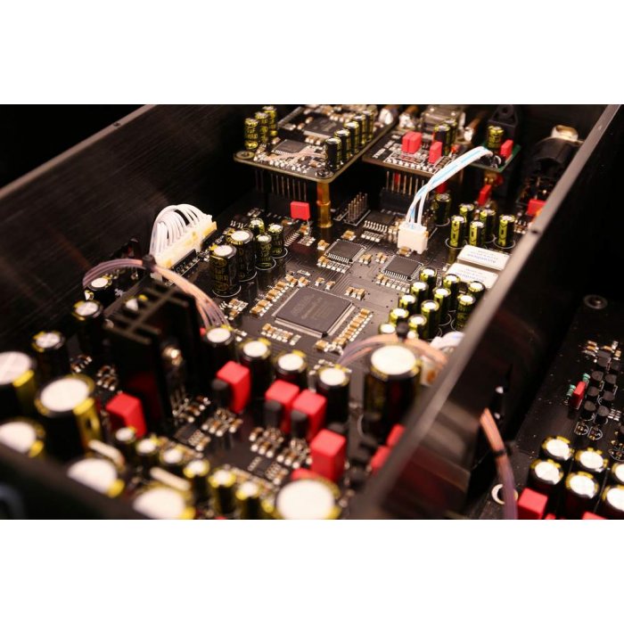 Audio-GD R-7HE MK2