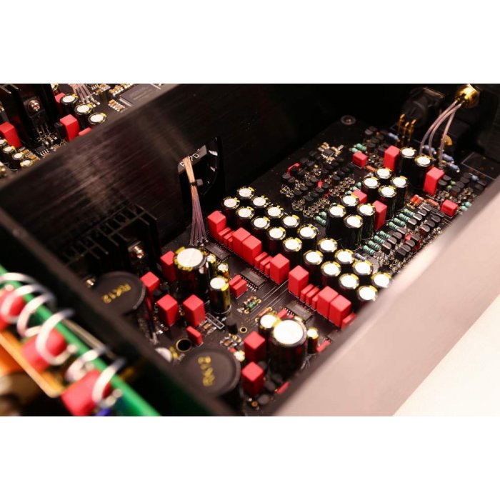 Audio-GD R-7HE MK2
