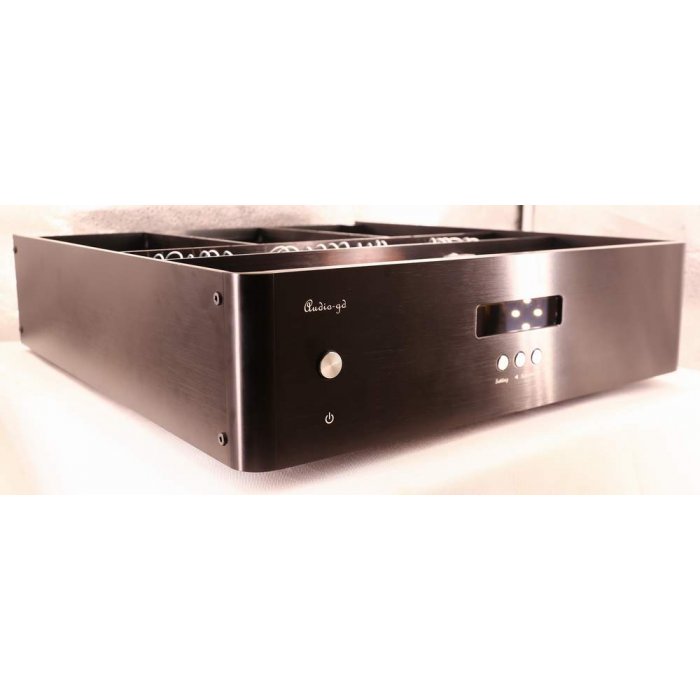 Audio-GD R-7HE MK2