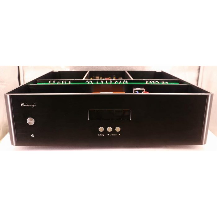 Audio-GD R-7HE MK2