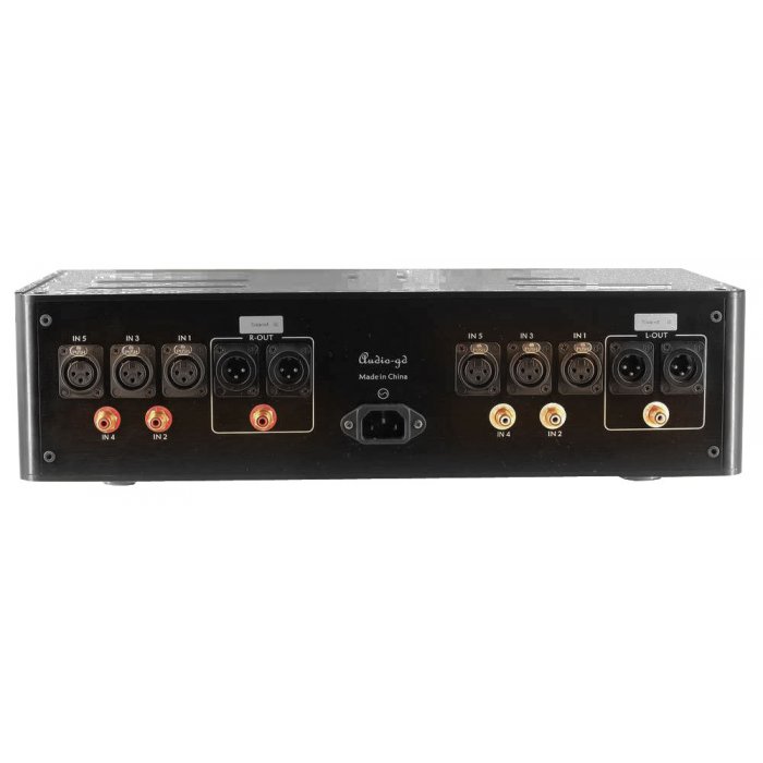 Audio-GD Vacuum HE-1 XLR