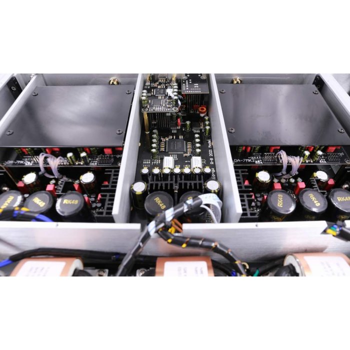 Audio-GD R-8HE MK3