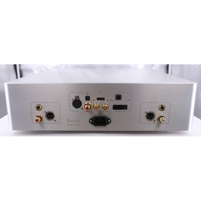 Audio-GD R-7HE MK3